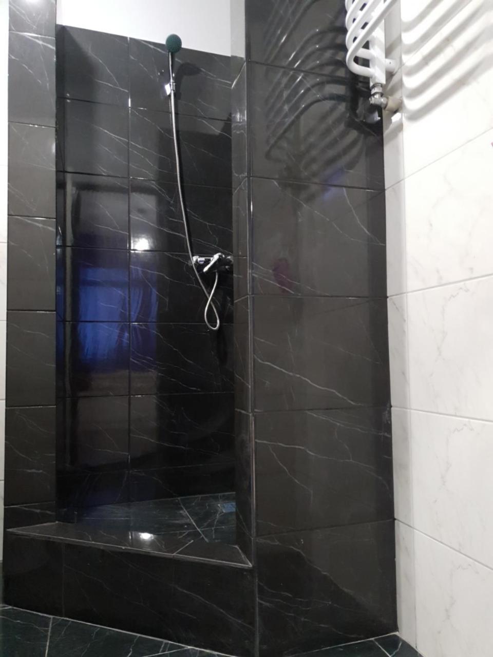 Travel station apartment Ivano-Frankivsk Esterno foto